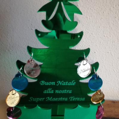 Plexiglass Verde Specchio Albero Natale Con Famiglia Con Piedistallo